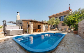 Gorgeous Home In Betina With Kitchen